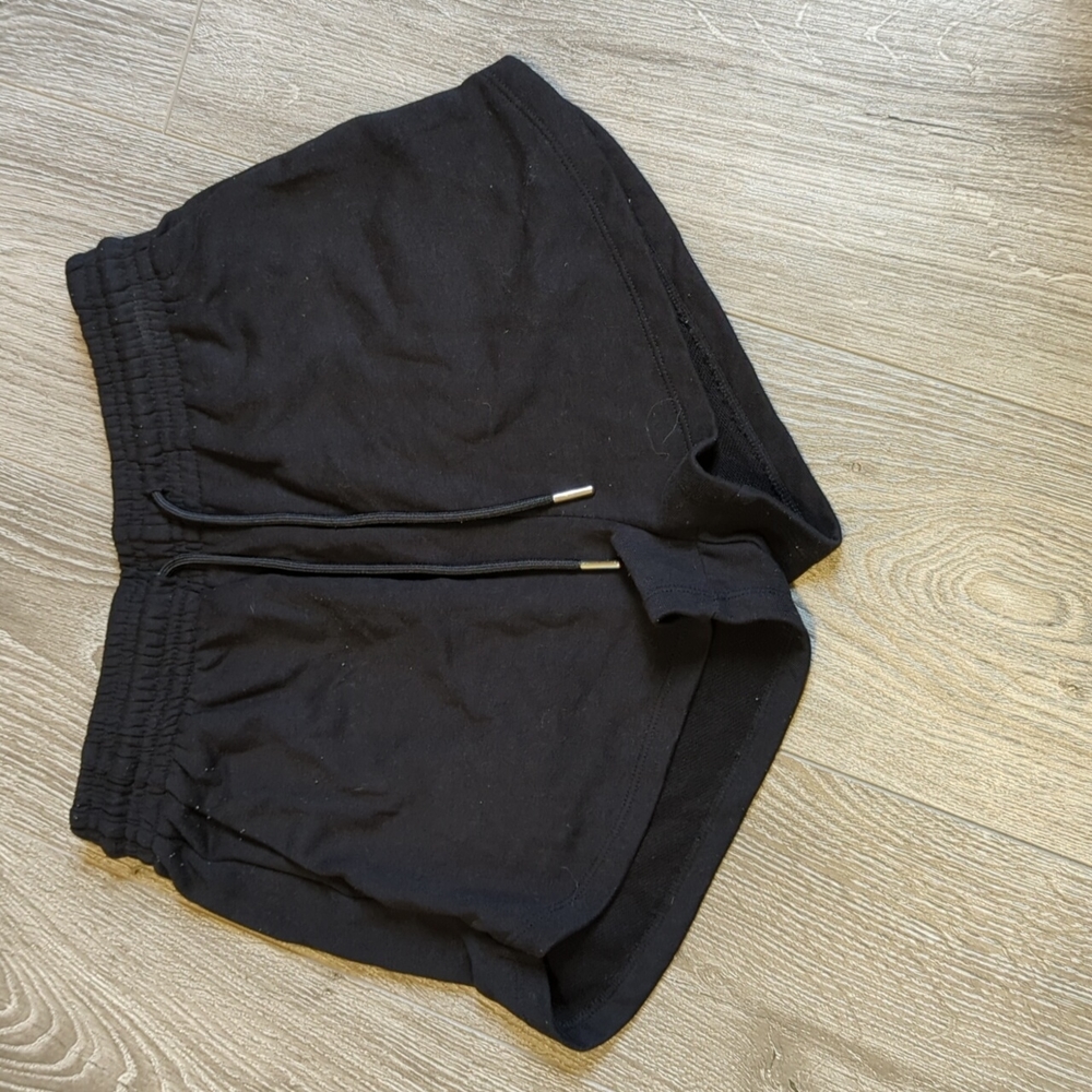 H&M | Lounge Sweatshorts